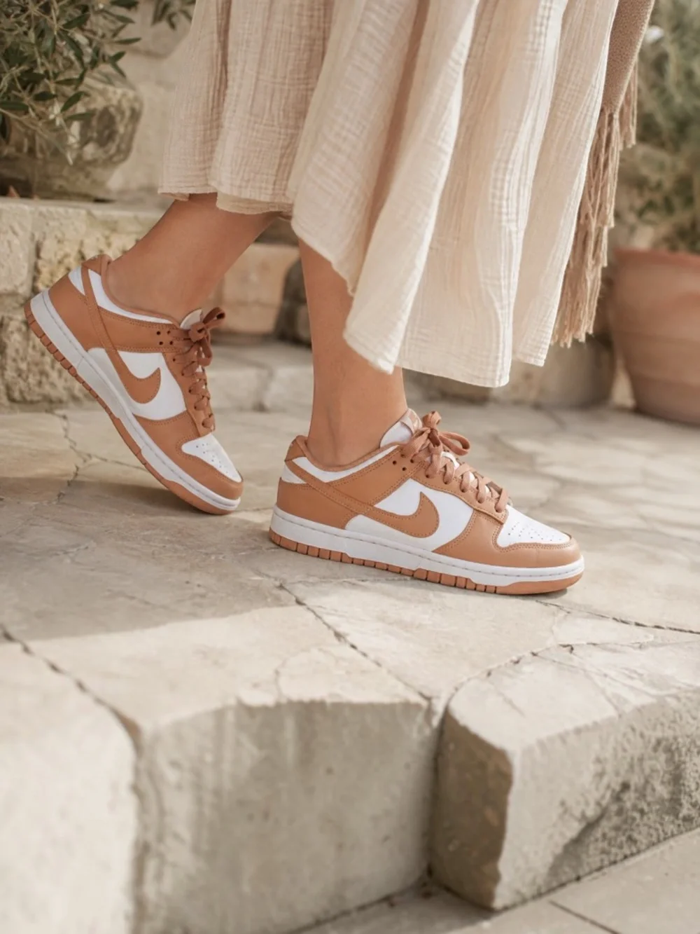 Nike Dunk Low Sneakers Leather White Rose Whisper Blush Pink Women’s Size 7.5